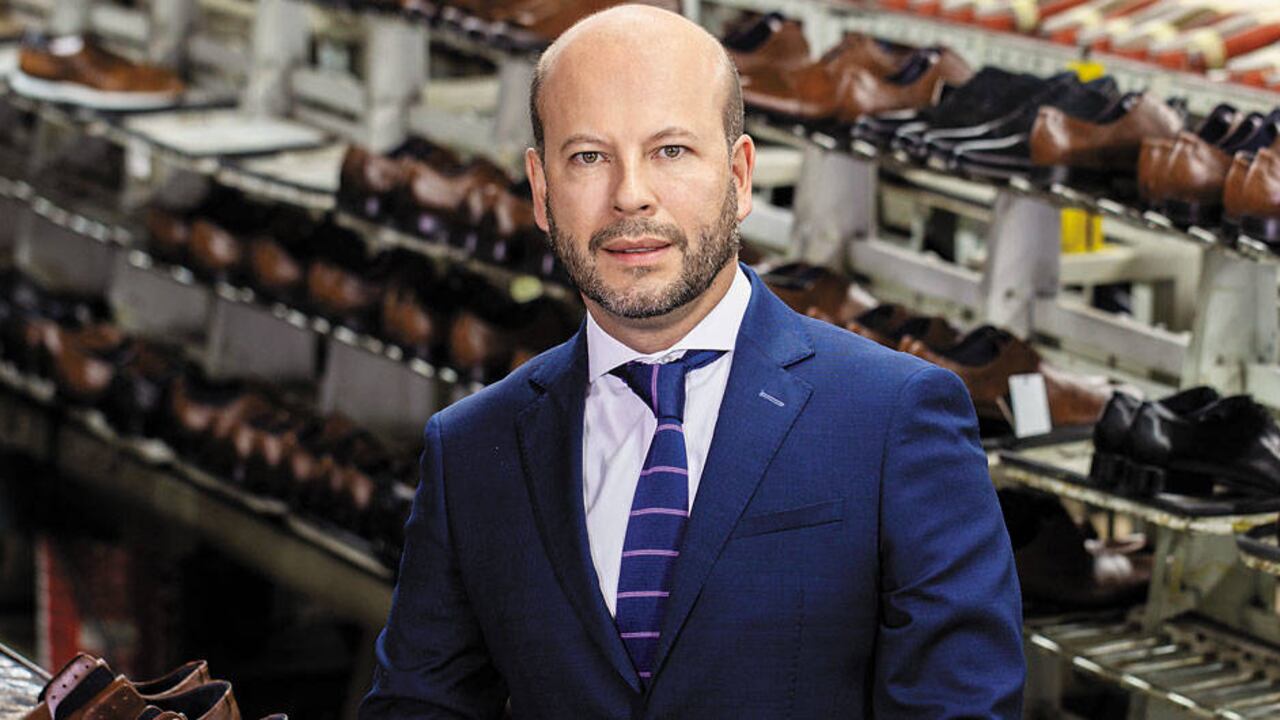 Leonardo Mora dirige la compañía constituida hace 23 años entre Arturo Calle y la familia Mora.