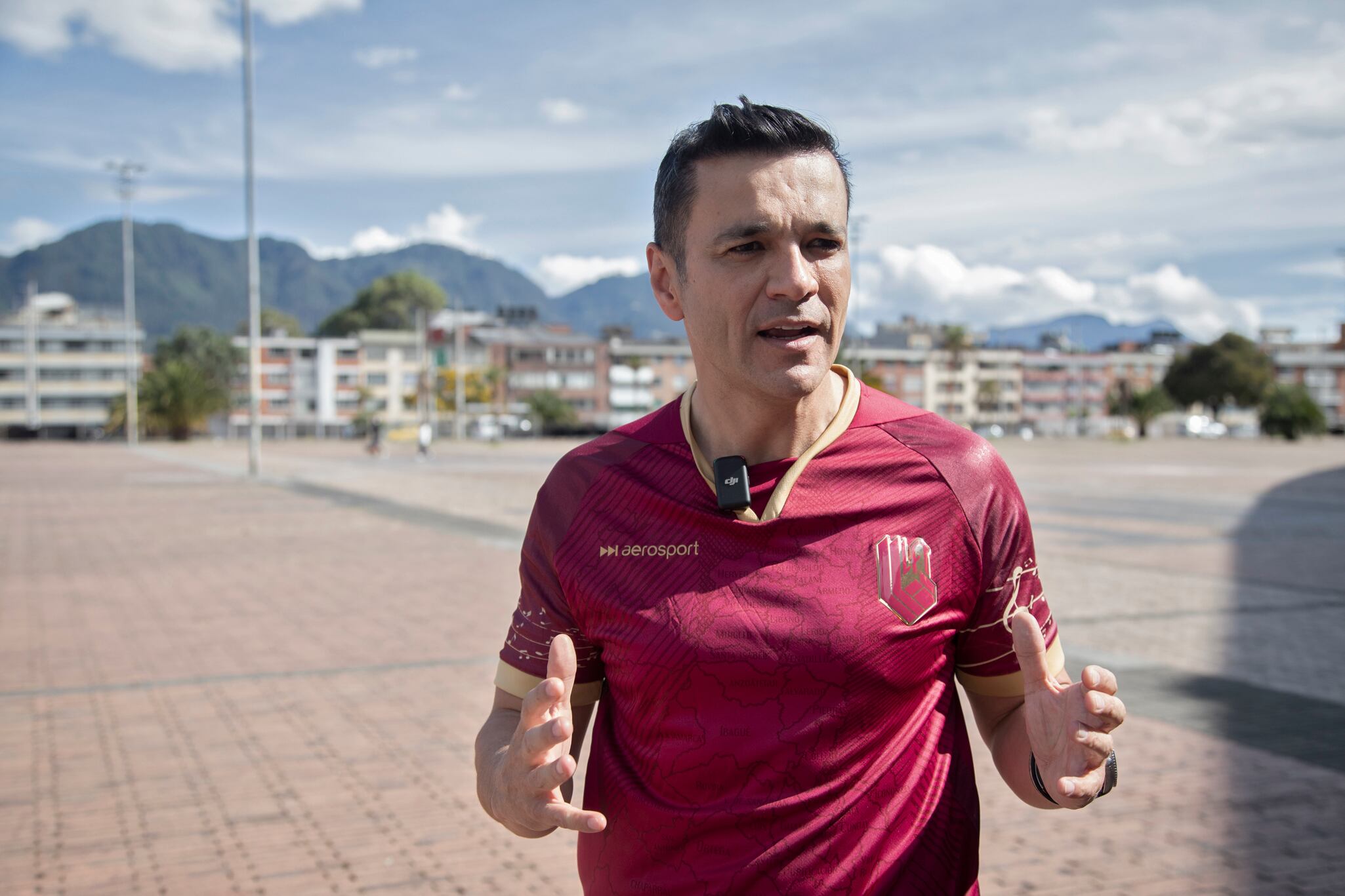 Juan Diego Alvira en el estadio el Campin
