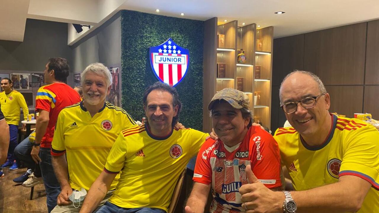 Enrique Peñalosa, Federico Gutiérrez, Alejandro Char y Juan Carlos Echeverry, de la Coalición de la Experiencia