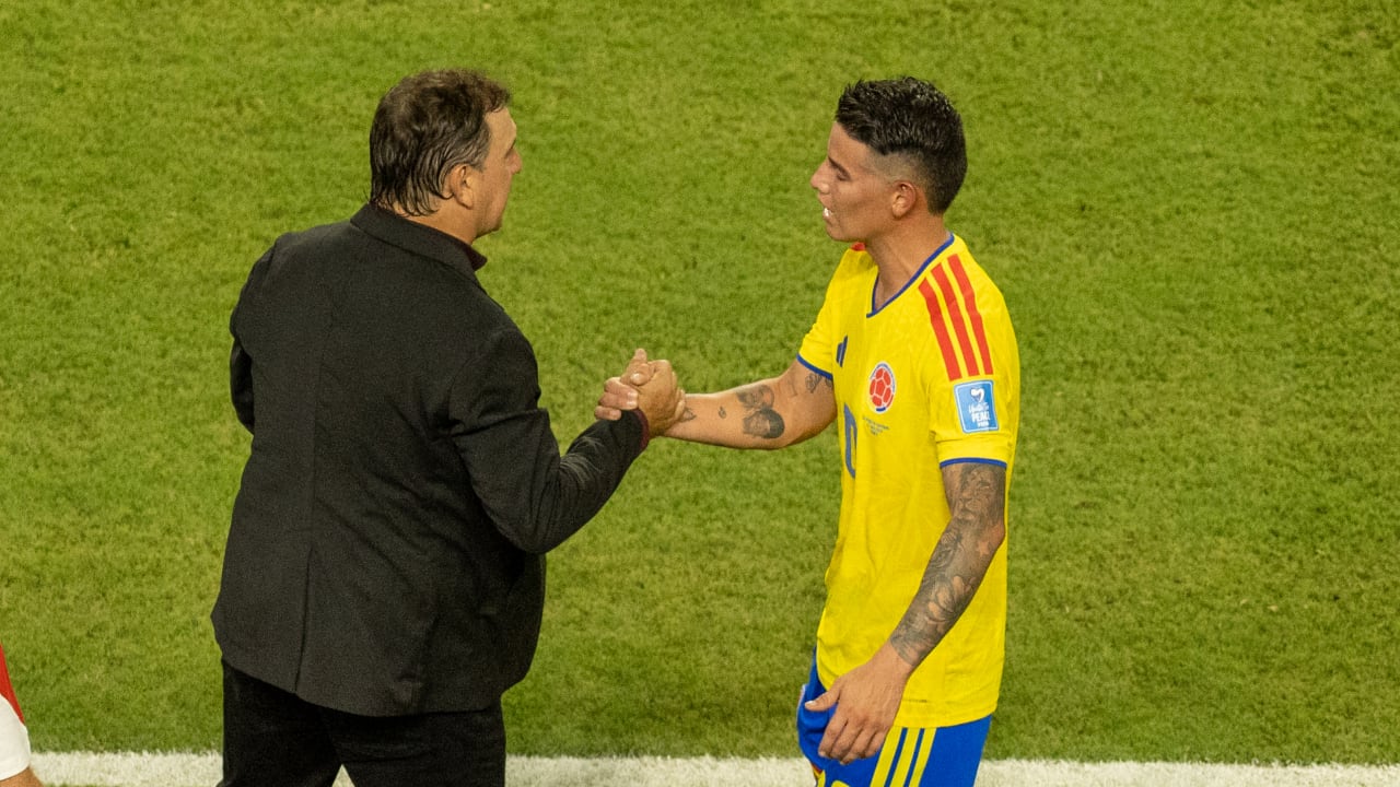 Néstor Lorenzo y James Rodríguez, principales referentes de la Selección Colombia