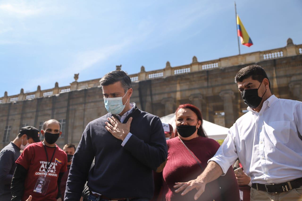 Leopoldo López inscripción en Consulta Popular diciembre 12 plaza de bolívar