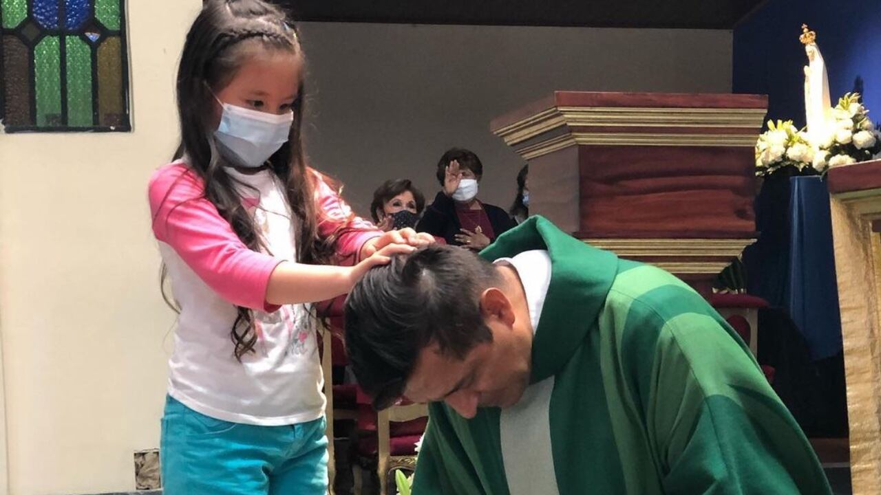 El famoso sacerdote hizo una gran oración en este inicio del 2022