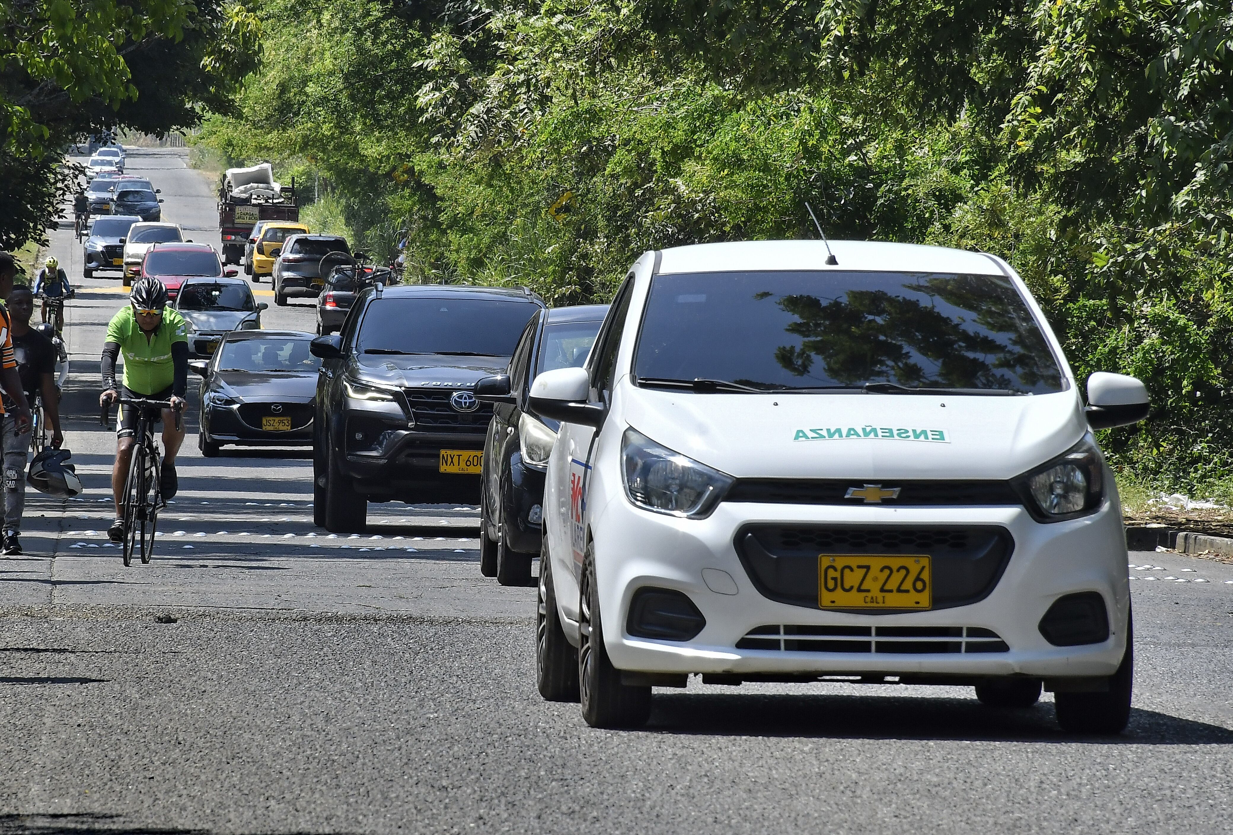 A partir de de mañana 27 de enero y hasta el 3 de febrero se inicia el contraflujo de la avenida Cañasgordas que tendrá como propósito el agilizar el tráfico de más de 4.000 vehículos que vienes de Jamundí a Cali, El horario será de 6:00am a 7:30am por una semana. Luego se retoma el flujo normal de la vía Cañasgordas. Fotos Raúl Palacios / El País.