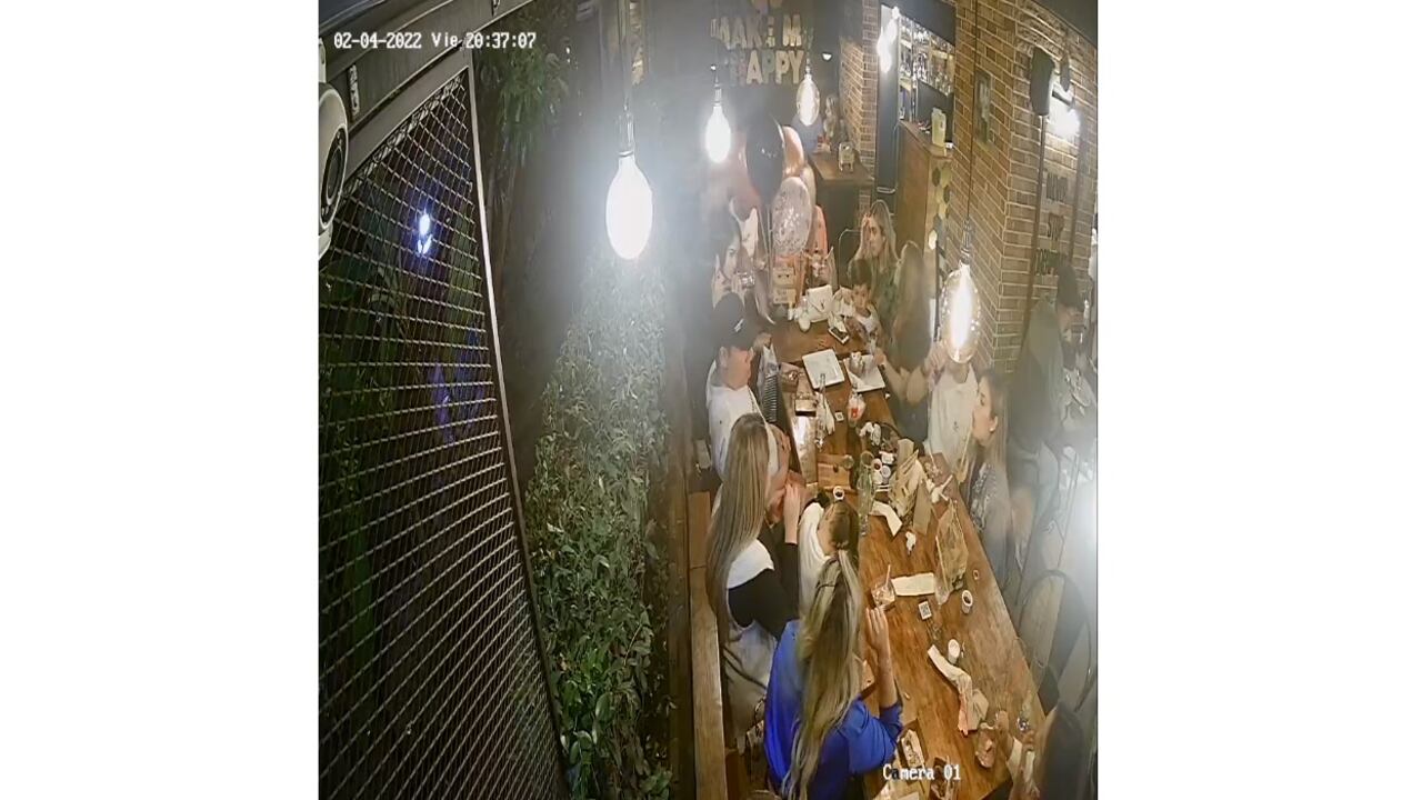 Sin importar la presencia de adultos mayores y niños, los delincuentes se llevaron celulares y varios objetos. Foto: Alerta Paisa