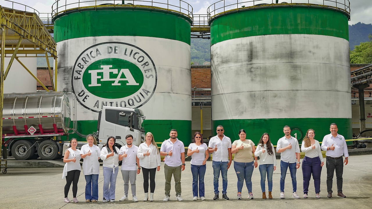 Con más de 100 años, la Fábrica de Licores de Antioquia ha sido símbolo de tradición, progreso y orgullo para Antioquia y Colombia.