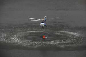 Una gigantesca operación que requiere la mayor coordinación para dirigir los helicópteros por primera vez la Fuerza Aérea Colombiana, aviación del Ejército Nacional, Policia Nacional, Bomberos y helicópteros de Helistar unen esfuerzos para contrarrestar desde el aire esta conflagración.