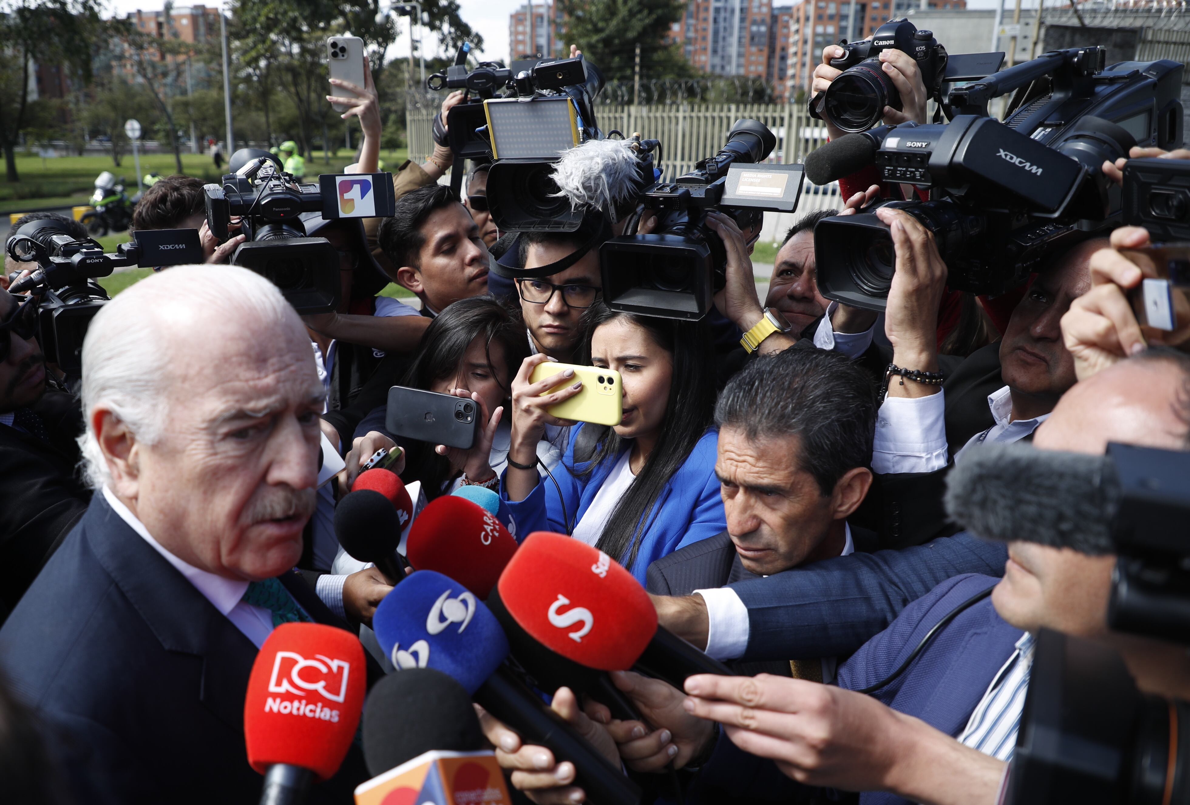 Expresidente Andrés Pastrana 
En la fiscalía