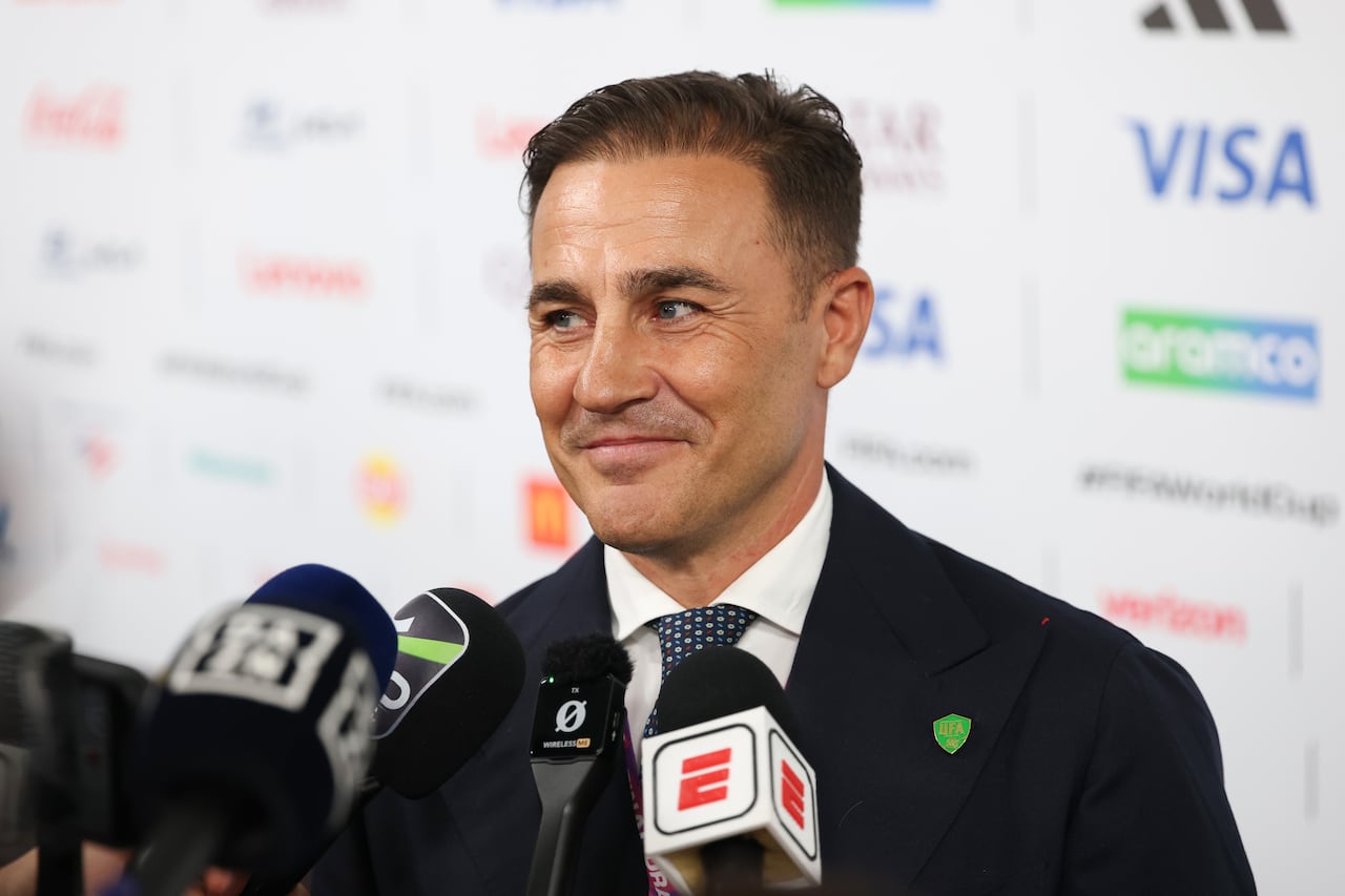 Fabio Cannavaro, entrenador de Uzbekistan, en el sorteo del Mundial 2026.