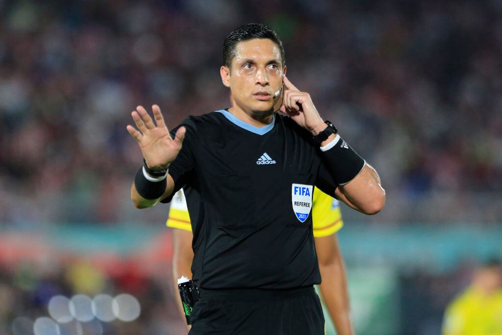 La información recolectada por su sensor se envía de inmediato al VAR, lo que permite evaluar acciones delicadas con mayor exactitud.