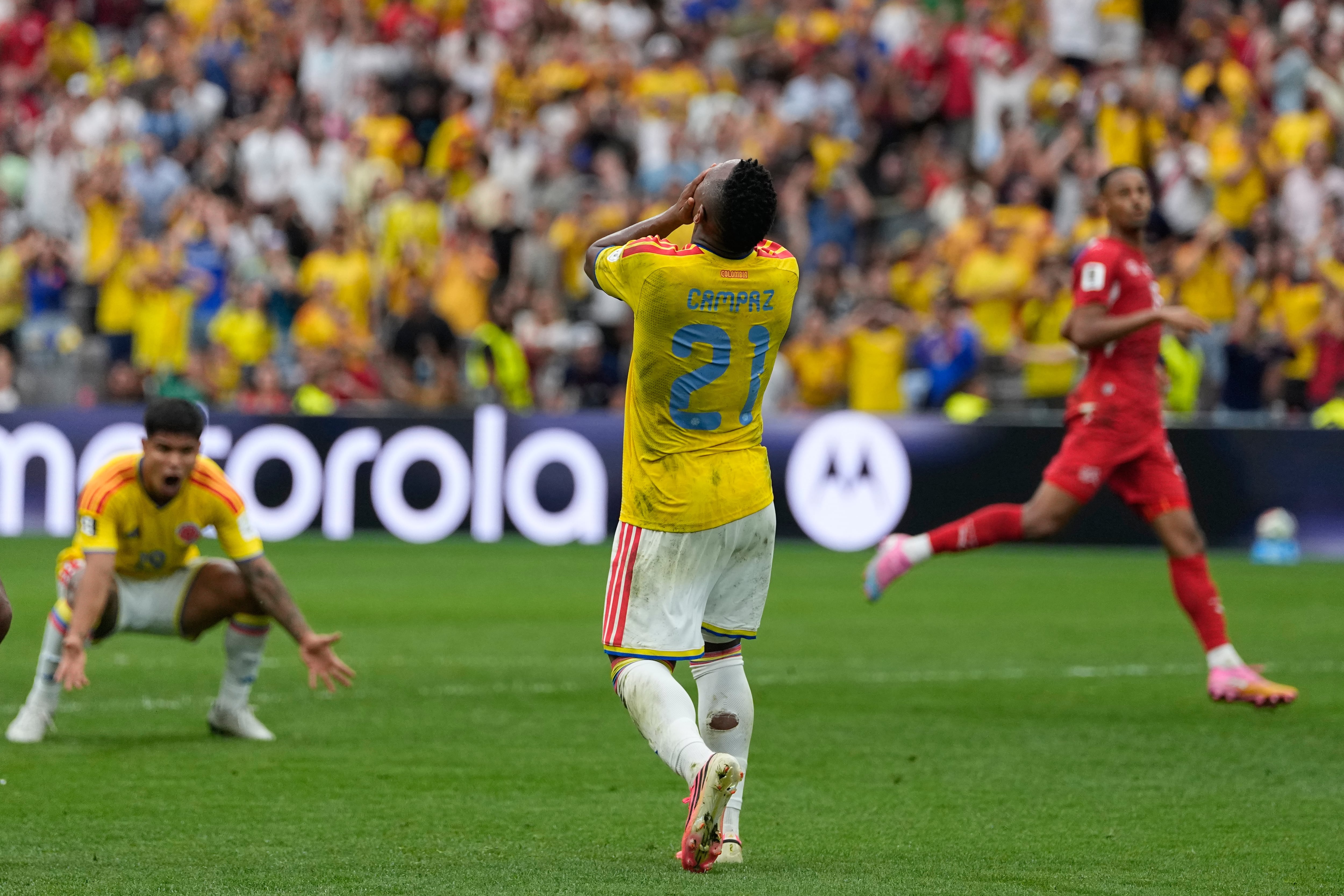 Jáminton Campaz tras dilapidar una opción clara de gol con Colombia en el Mundial 2026.