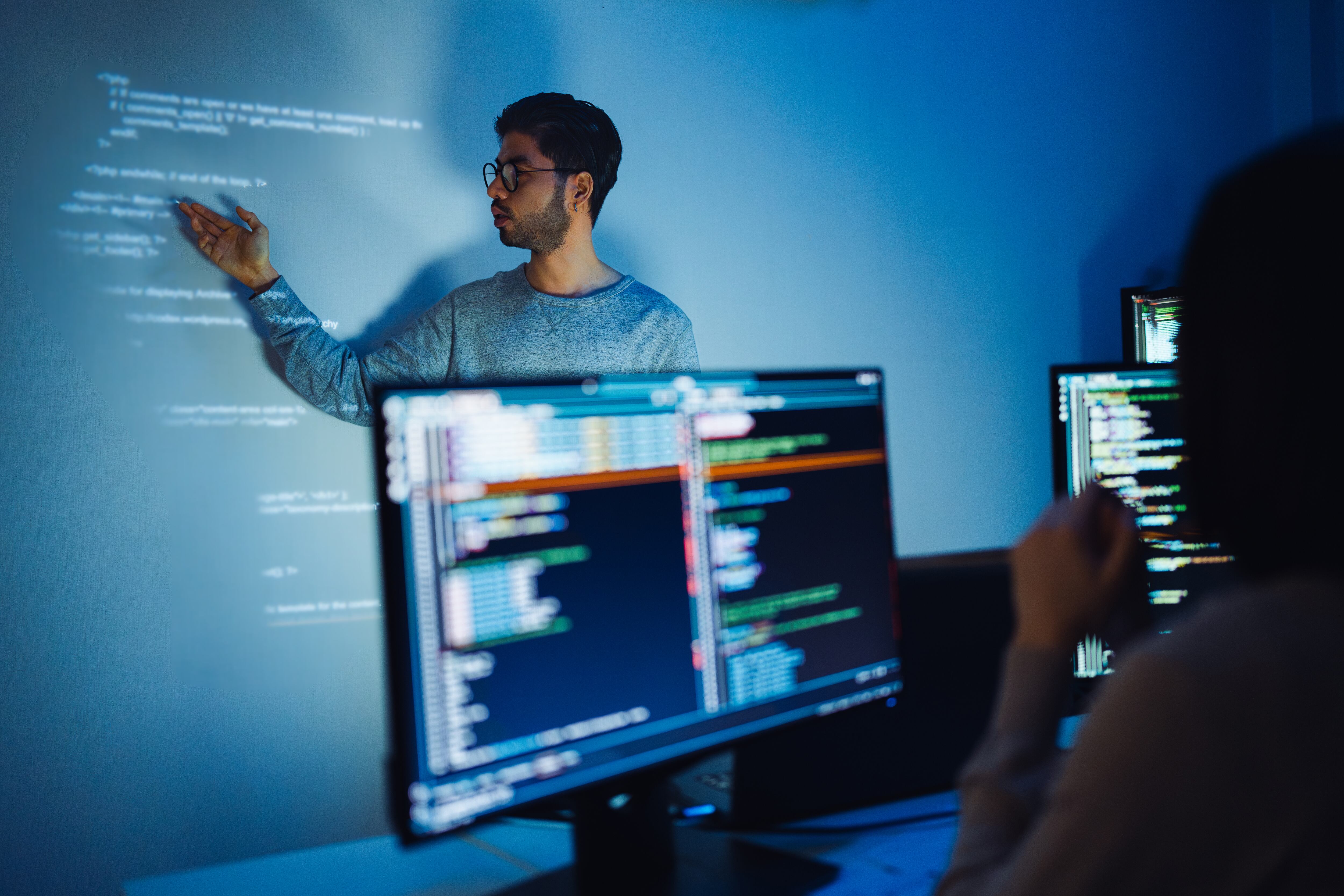 El avance constante de la tecnología ha abierto nuevas puertas a una variedad de carreras profesionales.