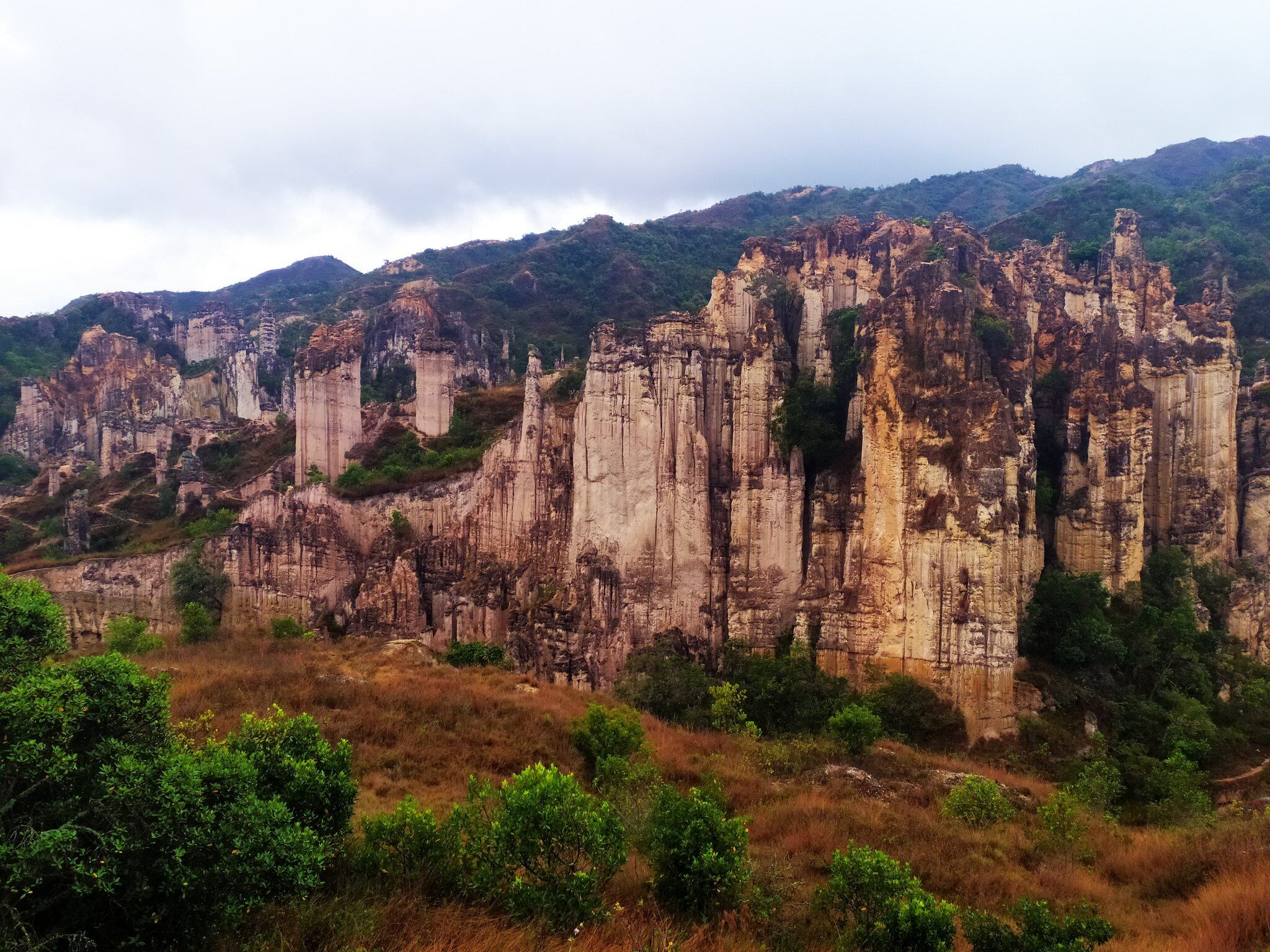 Área Natural Única Los Estoraques