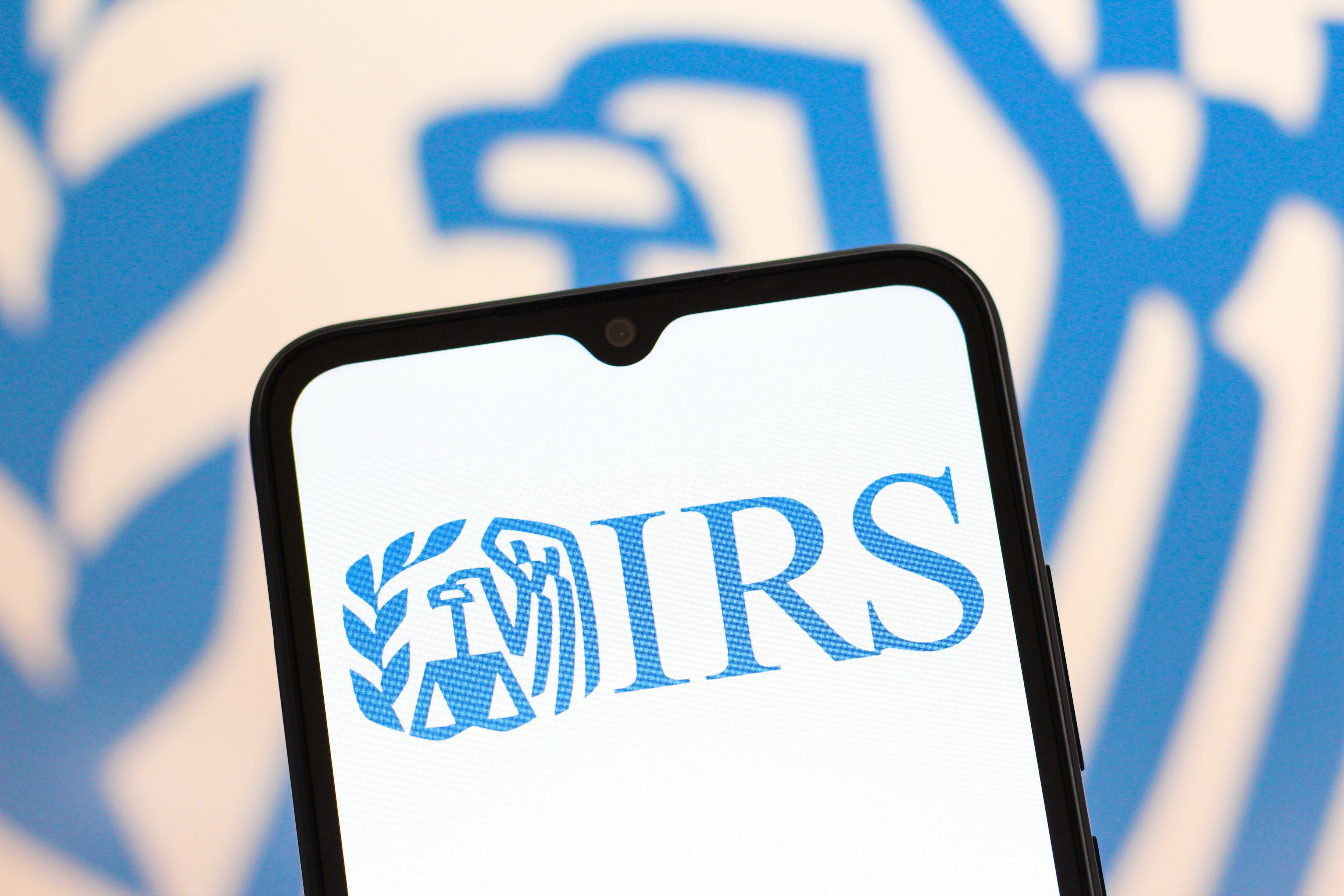 El IRS podrá entrar e investigar sus cuentas bancarias
(Fot:Thomas Fuller/SOPA Images/LightRocket via Getty Images)