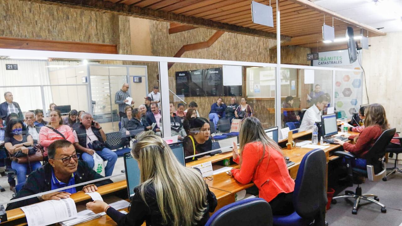 Estas son las cédulas que están obligadas a presentar su declaración de renta en octubre del 2023. Imagen de referencia.