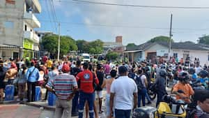 La comunidad se aglomeró en el sitio tras el hecho