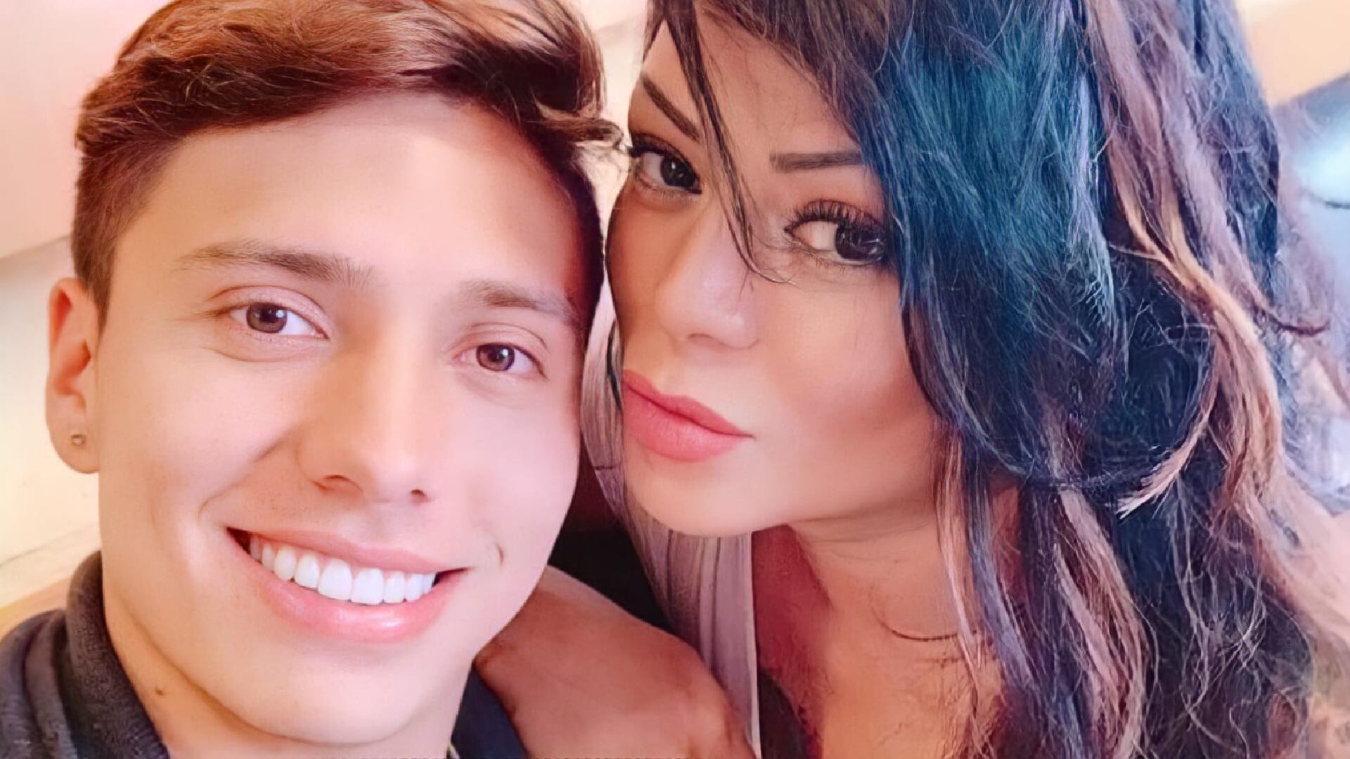 Marbelle junto a su novio, Sebastián Salazar.