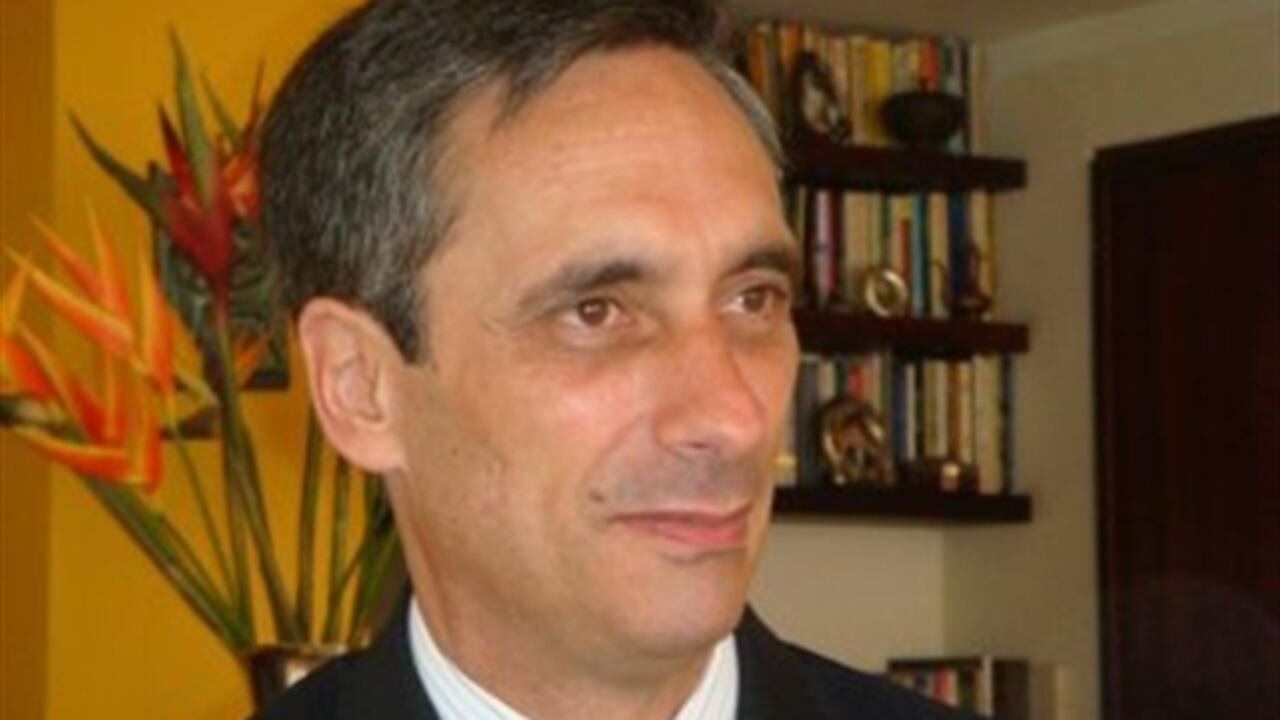 Juan Ernesto Vargas Uribe, Presidente de 4-72, la empresa de servicios postales que reemplazó a Adpostal