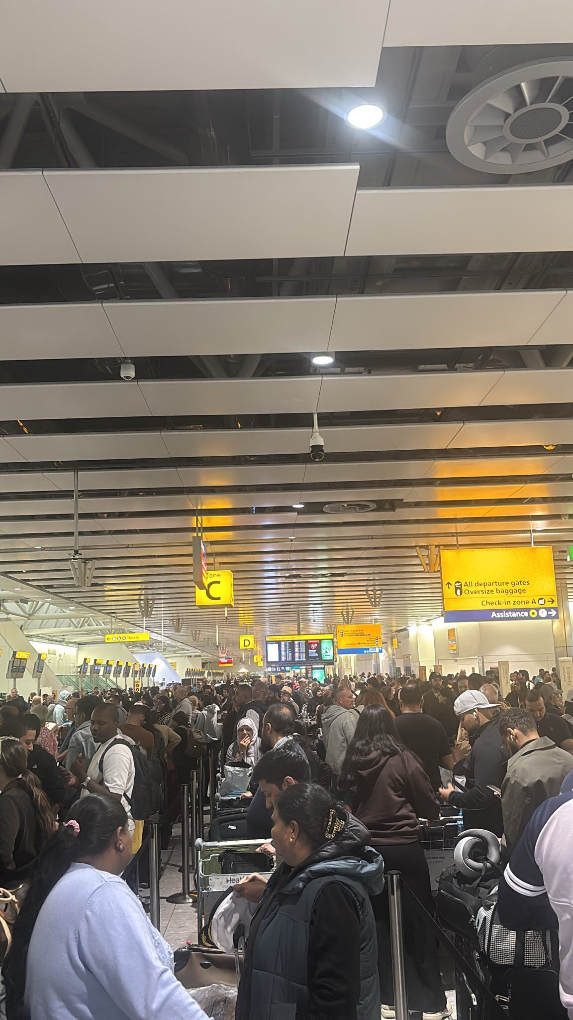 Congestión en aeropuerto europeo