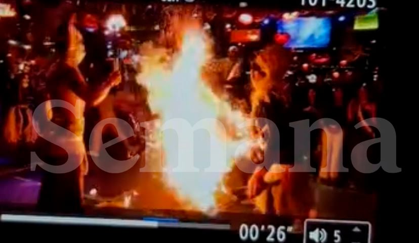 Bailarina en llamas, en Andrés Carne de Res