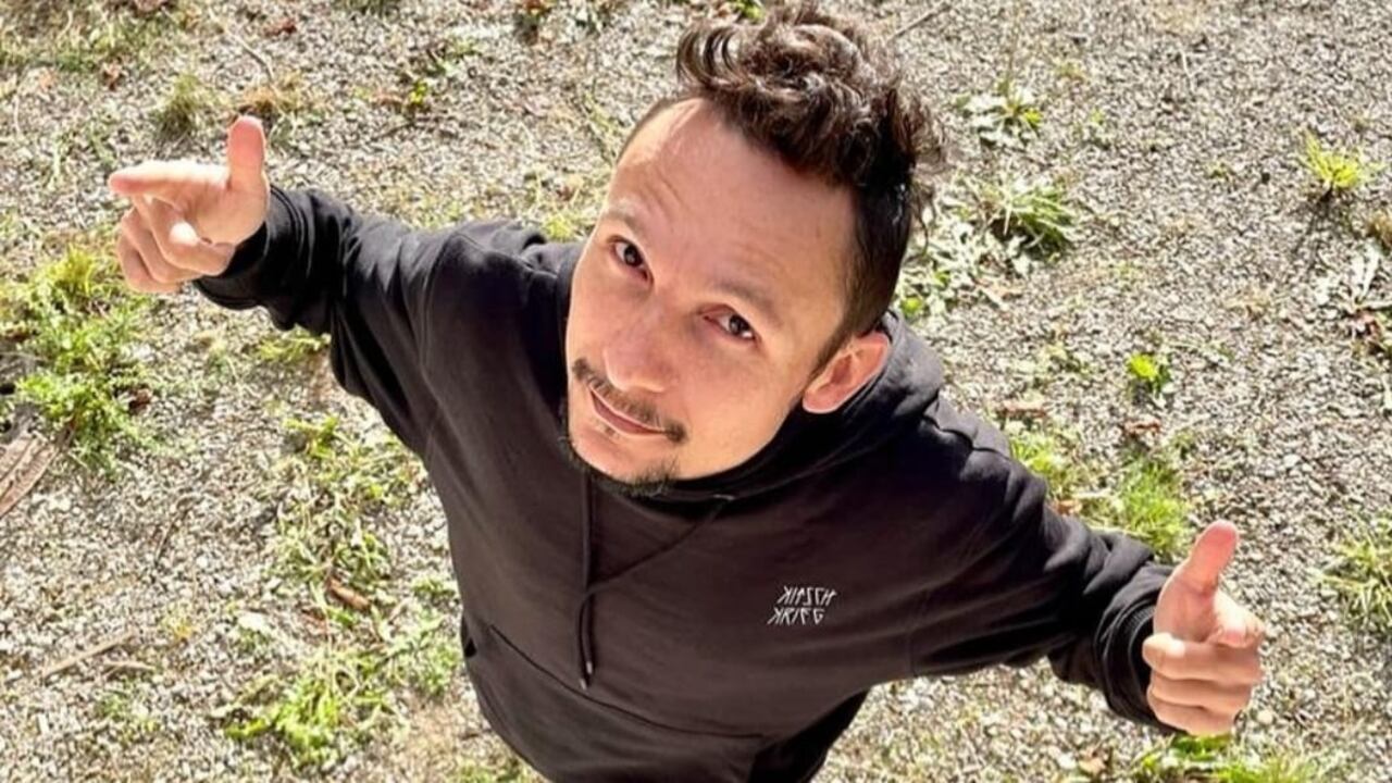 El cantante Mario Muñoz, voz líder de Doctor Krápula, criticó compras realizadas por el gobierno del presidente Gustavo Petro.