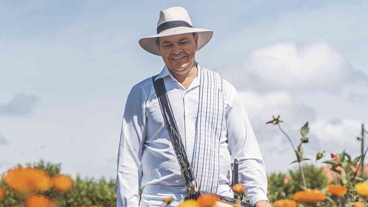 José Ángel Zapata, floricultor y silletero del corregimiento de Santa Helena.