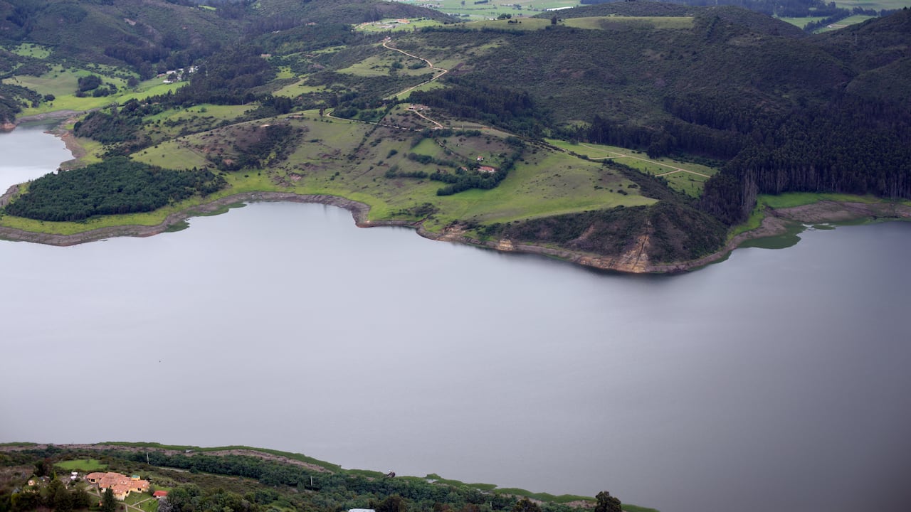 Embalse de Tominé.