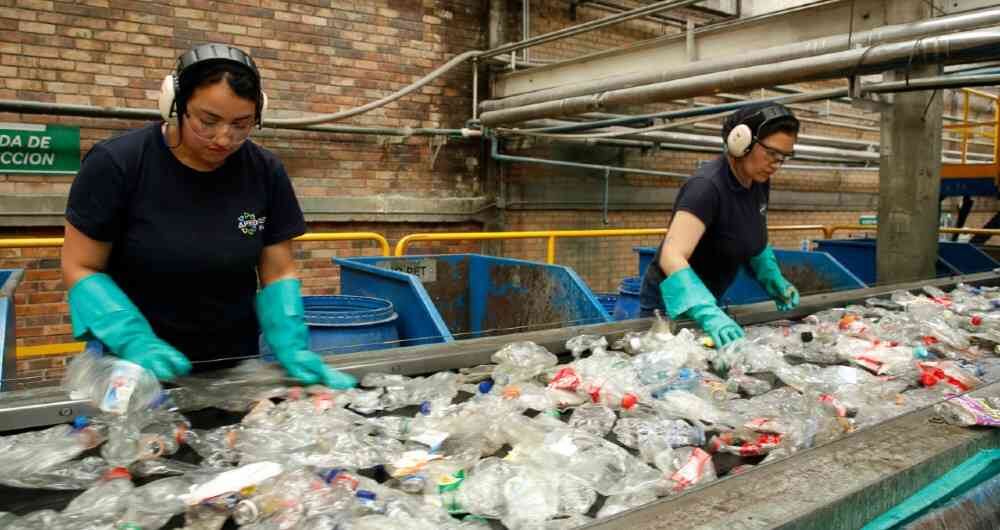 Mujeres trabajadoras /Publicaciones Semana. Guillermo Torres. Semana/Dinero