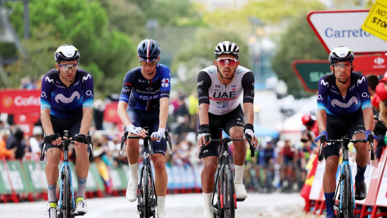 Juan Sebastián Molano en el sprint de Vuelta a España