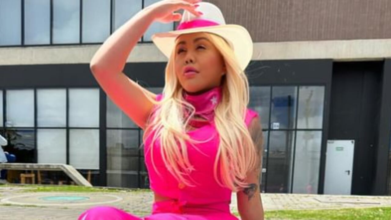 La Dj es una fanática de las muñecas Barbie. Foto: Instagram @yinacalderonoficial.