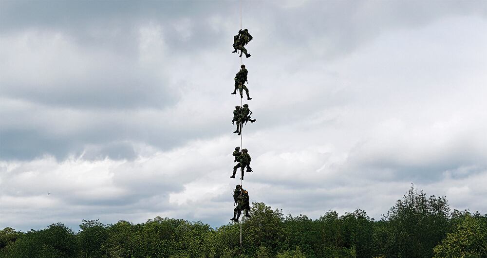 Varias operaciones militares se han visto afectadas por la falta de apoyo aéreo de los helicópteros MI-17. Los uniformados tienen que arriesgar sus vidas en el terreno. 