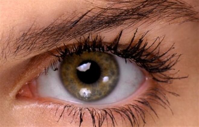 Maquillaje para ojos grandes