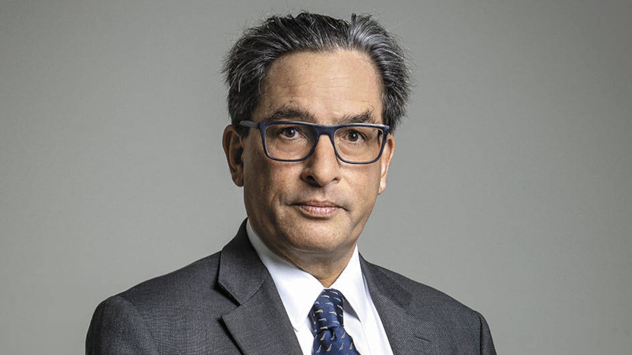 El jefe de la cartera de economía cree que este año va a sobre cumplir la regla fiscal.