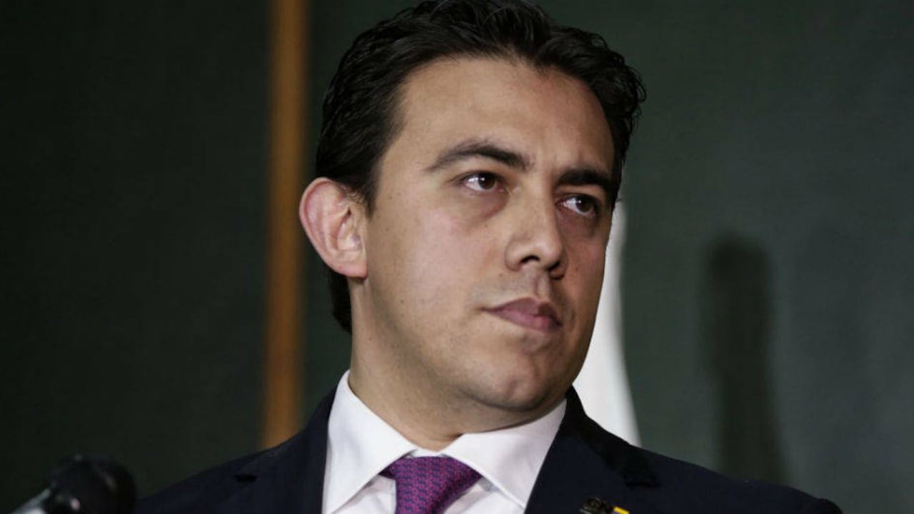 El nombre de Vega compitió contra 59 candidatos inscritos.