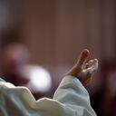 A lo largo de los siglos, la Iglesia ha defendido el celibato clerical.