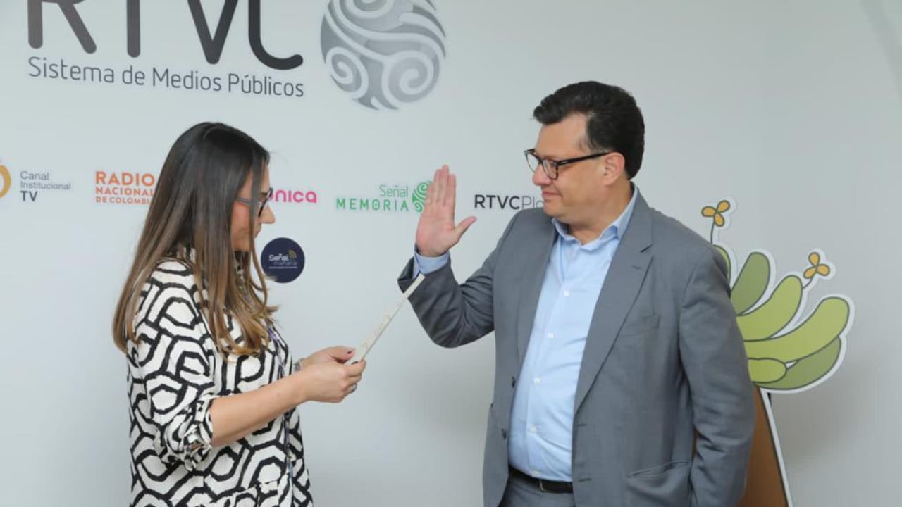 La nueva gerente de RTV, Nórida Rodríguez, posesionó en el cargo al hombre de confianza de Petro. Foto: Twitter @Noridaoficial