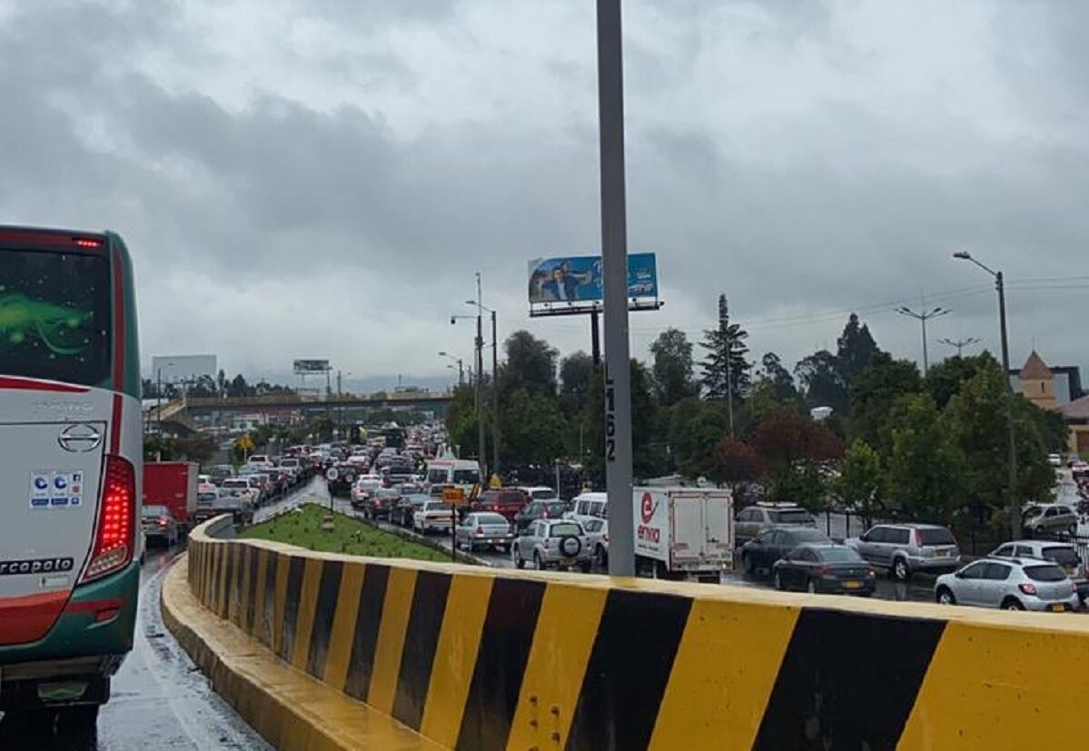 Aparatoso accidente ocurrió en la vía Chía - Cajicá este martes