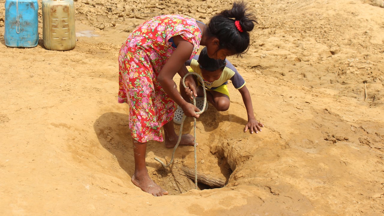 Los proyectos para llevar agua potable al departamento de La Guajira han fracasado o no han sido suficientes, y cientos de niños siguen muriendo al año por desnutrición y deshidratación. ¿Qué pasó con la iniciativa gubernamental que construyó pozos públicos y qué dice la Corte Constitucional al respecto?