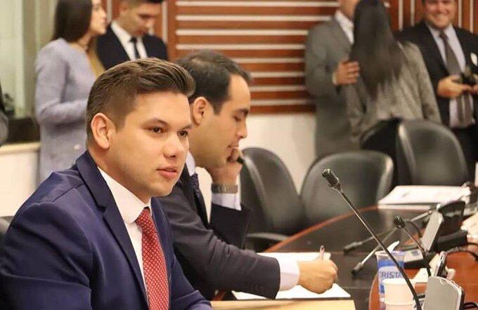 Representante a la Cámara, Andrés Calle.