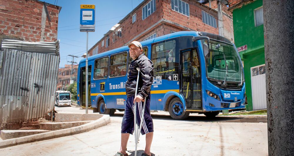  Una de las 15 víctimas del SITP que se estrelló en Ciudad Bolívar hace un llamado para que el Distrito responda por el accidente que lo dejó con múltiples fracturas.