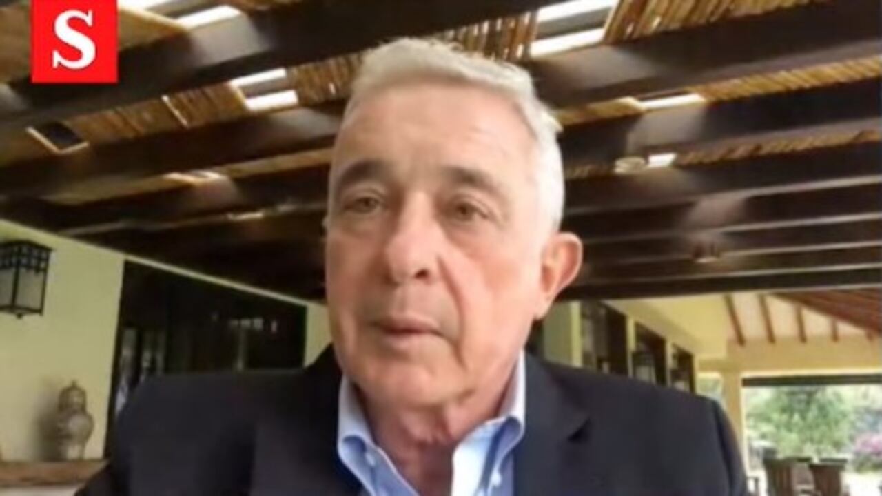 El expresidente Álvaro Uribe durante la declaración del exministro de Defensa, Iván Velásquez.