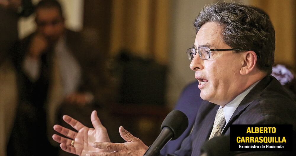  Carrasquilla tiene una muy bien ganada reputación como técnico en asuntos macroeconómicos. Pero sus cálculos en la tributaria no tuvieron en cuenta el impacto social, clave en estos temas.