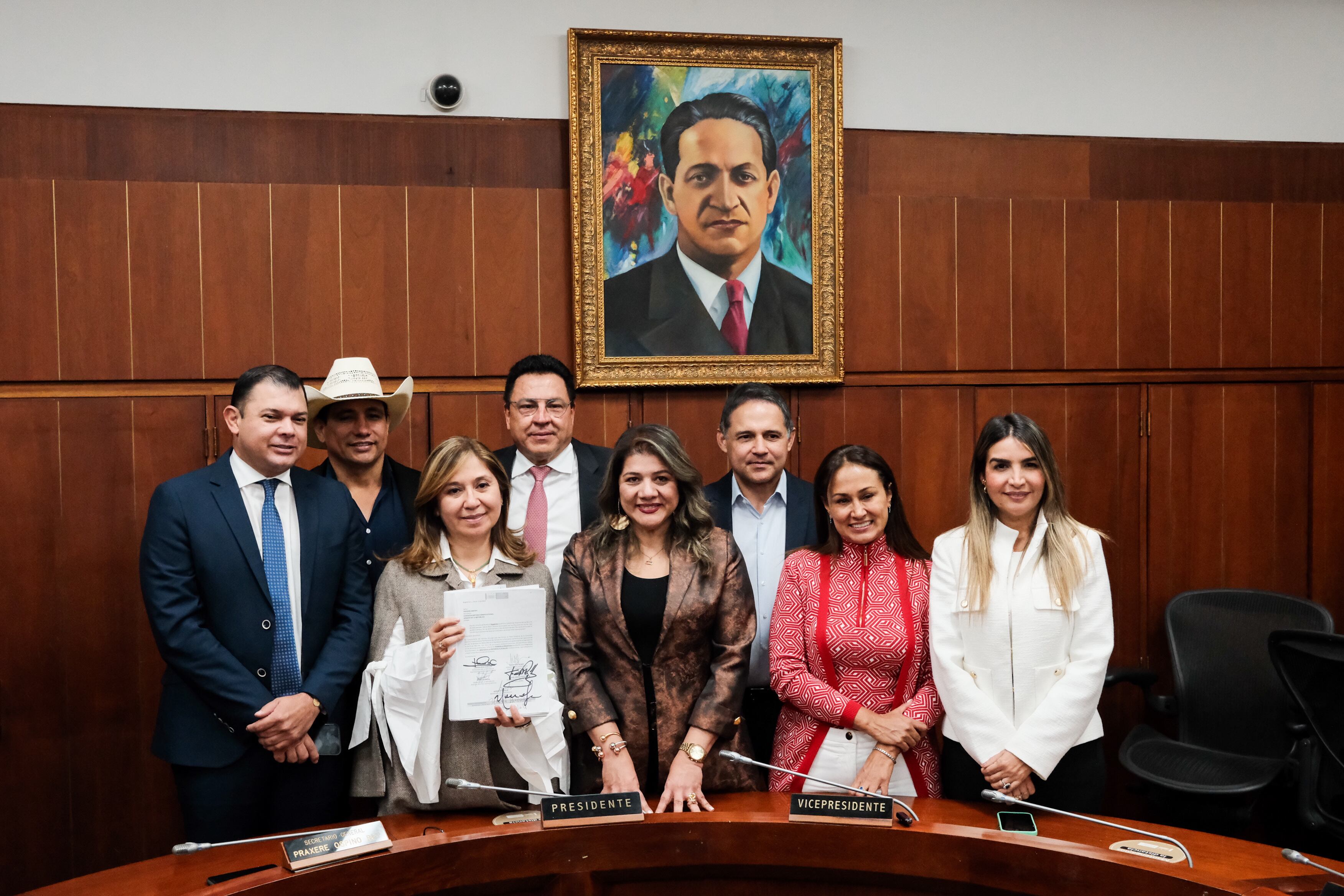 Senadores de la comisión séptima firmaron una ponencia para archivar la reforma a la salud propuesta por el Gobierno.
