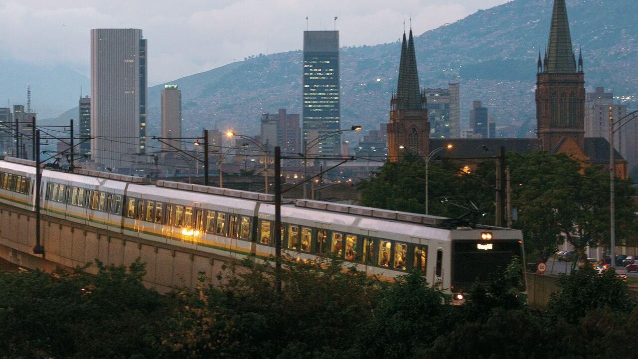 Medellin
Metro de Medellin
Foto David Estrada Larrañeta
Febrero 16 2009