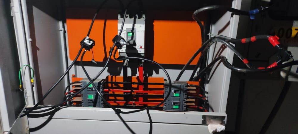 Esta sería según la Policía la subestación eléctrica afectada desde la que se generó el corto circuito que ocasionó el incendio.