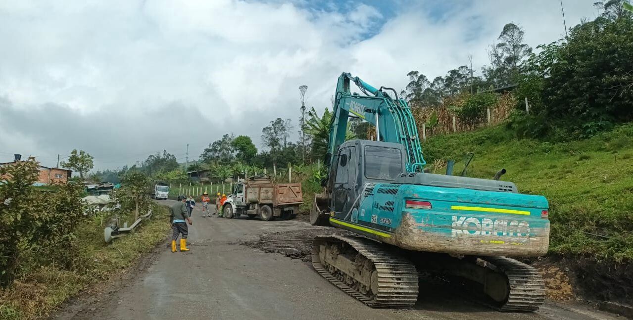 Los trabajos se vienen realizando desde el miércoles para dejar la antigua vía en condiciones y se pueda implementar el Plan Operativo este lunes. Foto: ANI / El País.