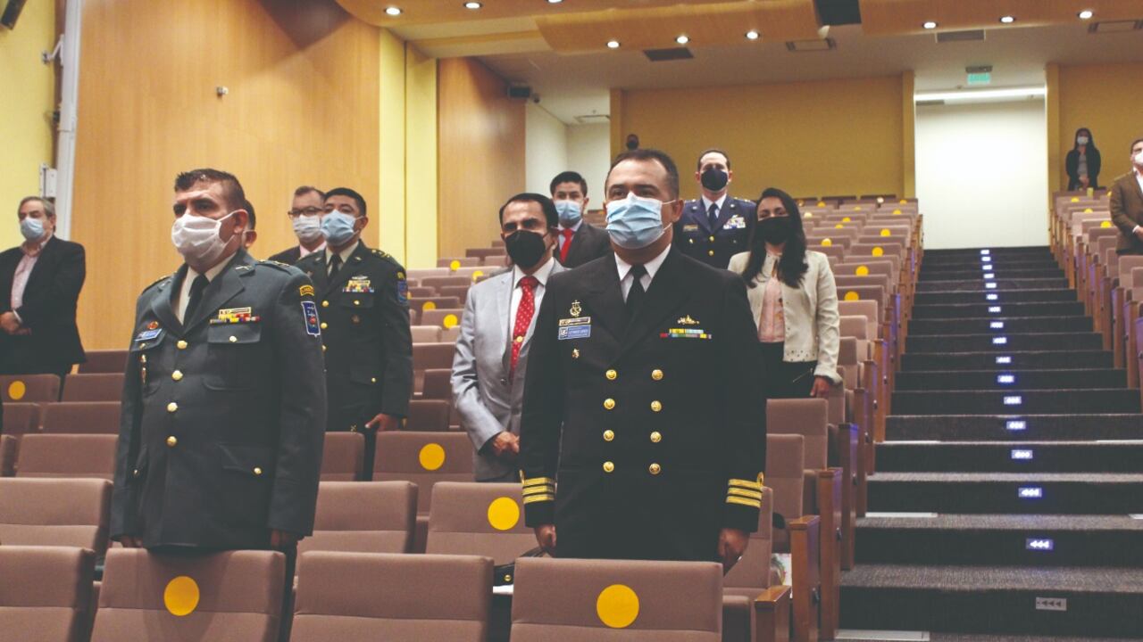 En la primera cohorte de este diplomado, se beneficiaron 35 miembros de la Armada Nacional.