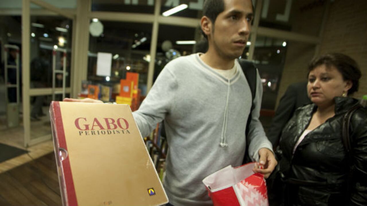Este es el libro "Gabo Periodista" durante su lanzamiento.
