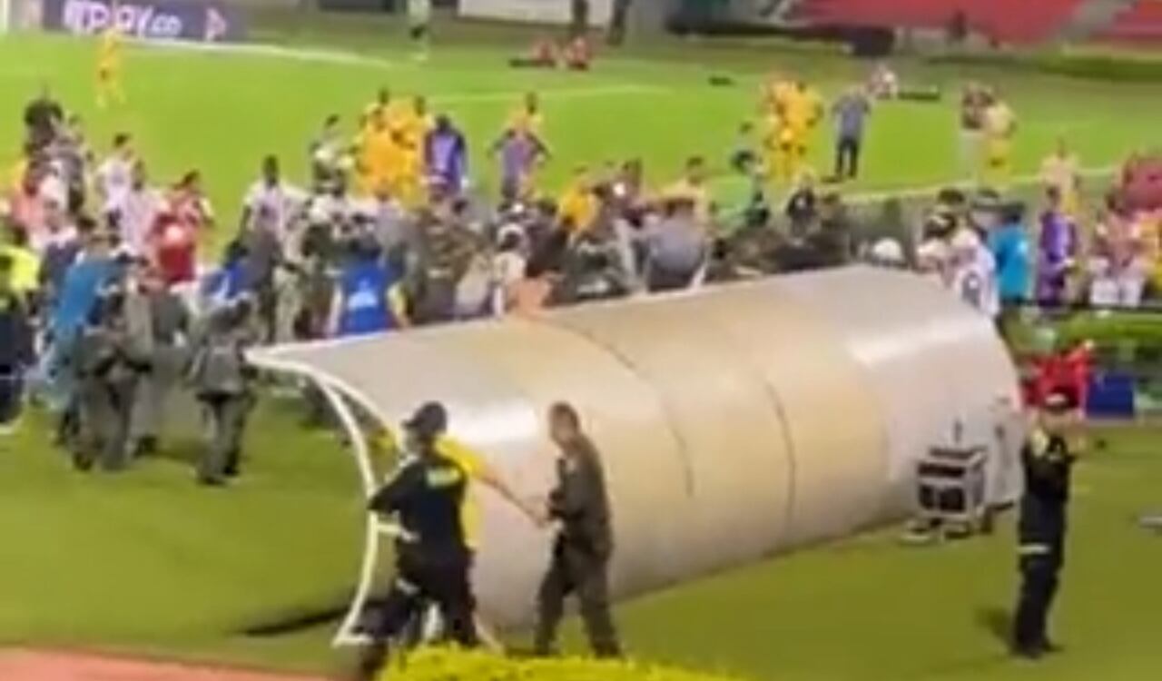 Varios de los que ingresaron, rápidamente fueron capturados por la Policía.