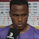 Jhon Arias se desahogó en las entrevistas post-partido.