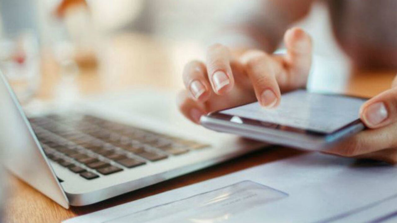 ISTOCK / Los aparatos tecnológicos son parte de nuestra vida pero ¿cuánto sabes sobre ellos?